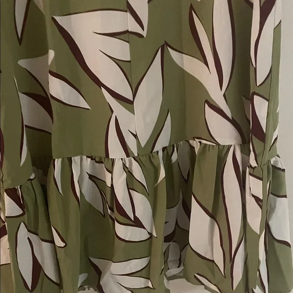 Leaf Pattern Sleeveless Mini Dress - Picture 6 of 7